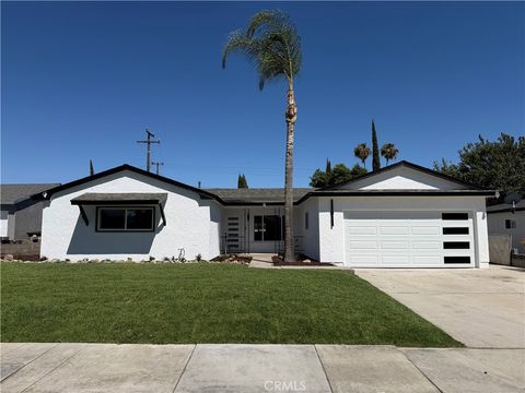 Photo of 10163 Oak Glen Ave, Montclair, CA 91763 (MLS # CV26151457)
