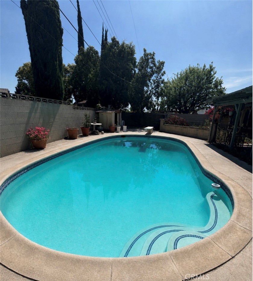 10163 Oak Glen