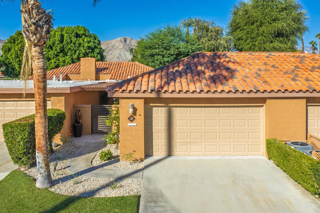 32 La Ronda Drive