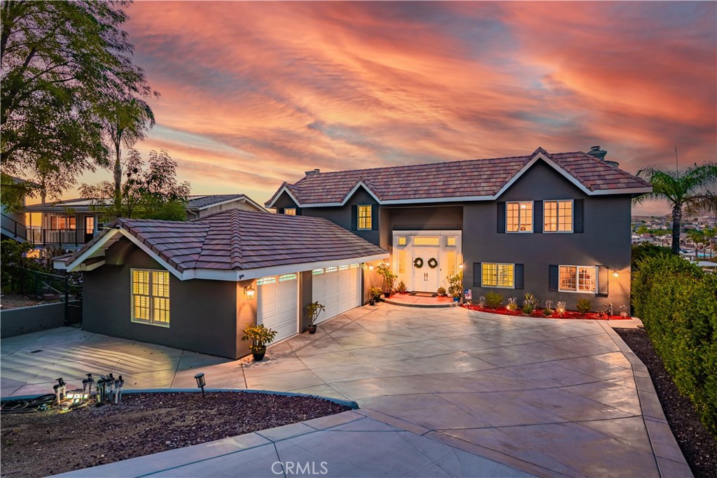 22700 Running Rabbit Court