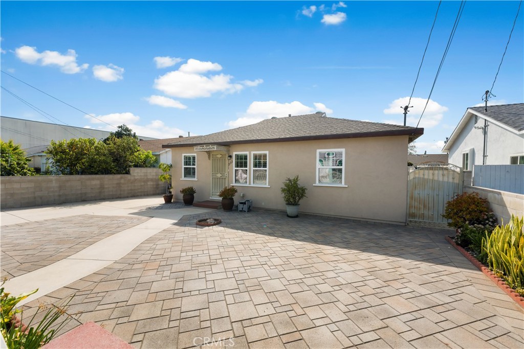 353 S Willard