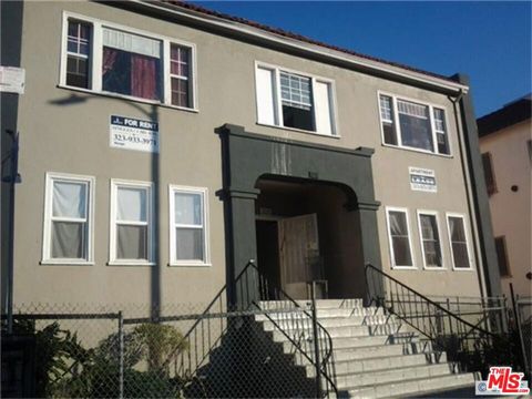 Photo of 128 S Westmoreland Avenue #1, Los Angeles, CA 90004 (MLS # 26642037)