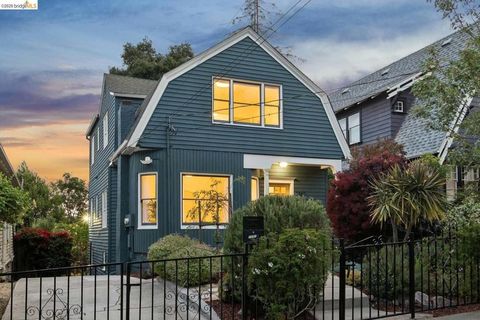 Photo of 1357 E 25th ST ST, Oakland, CA 94606 (MLS # 41133818)