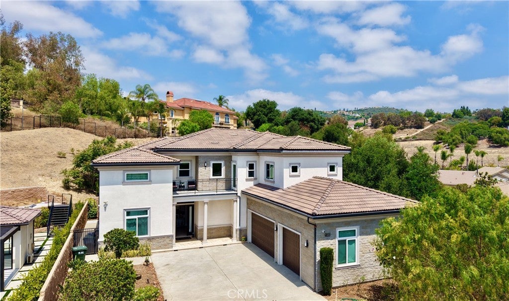 1330 Waterbrook