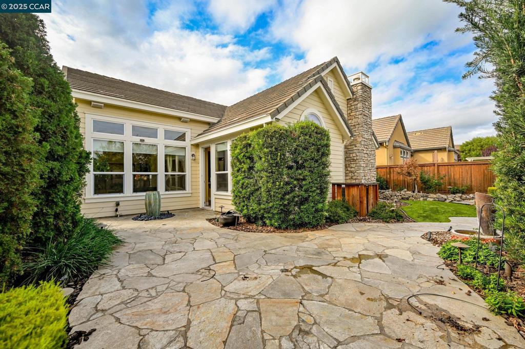 TRILOGY VINEYARDS - Residential