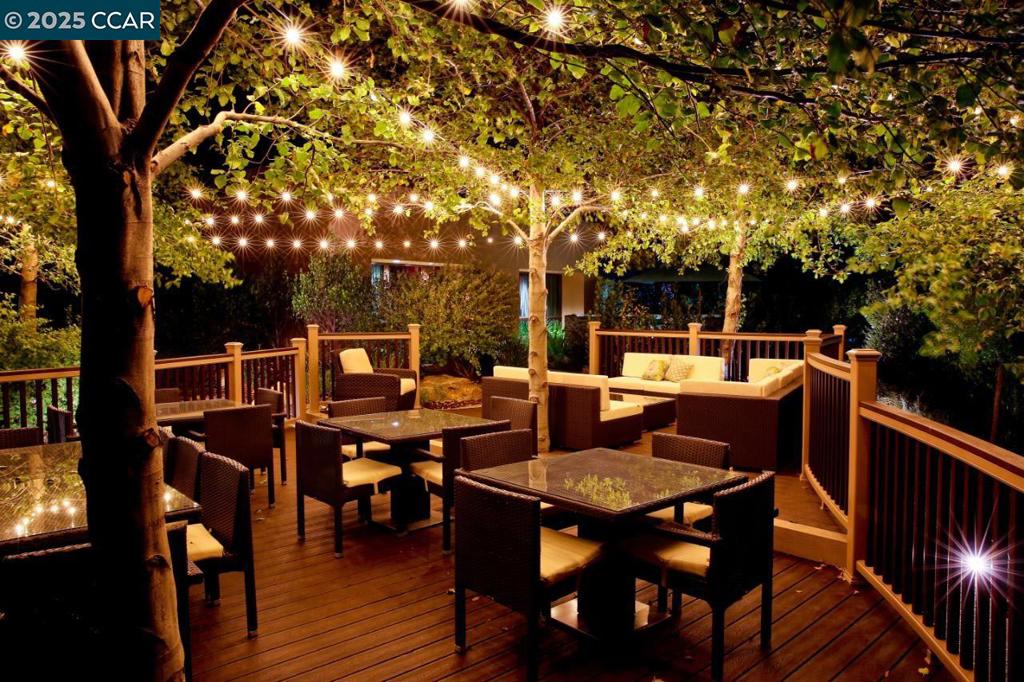 TRILOGY VINEYARDS - Residential