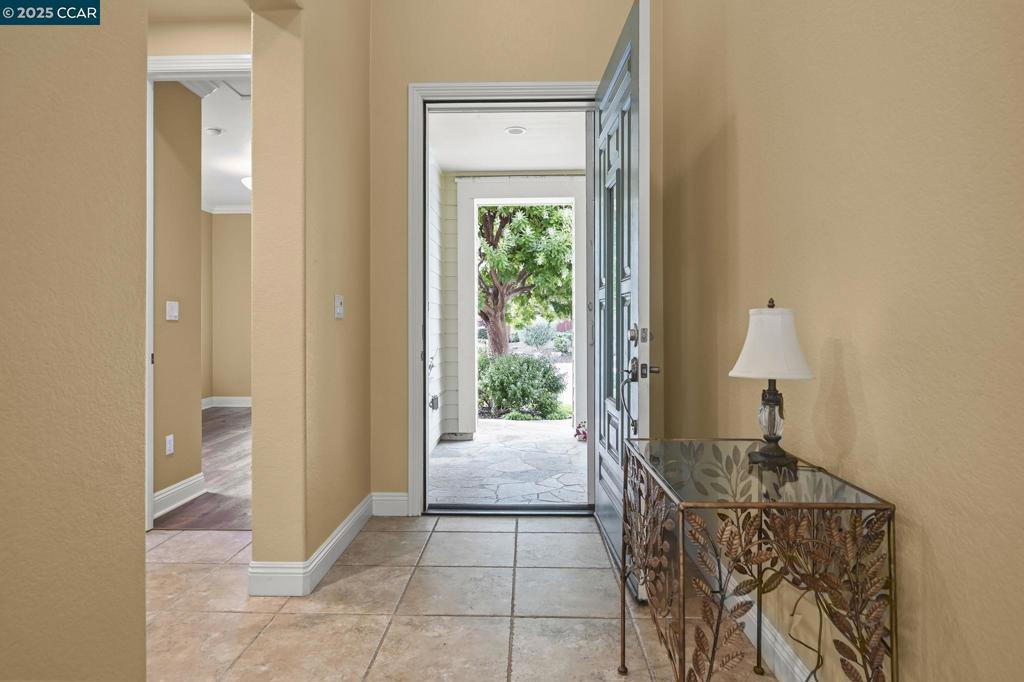 TRILOGY VINEYARDS - Residential