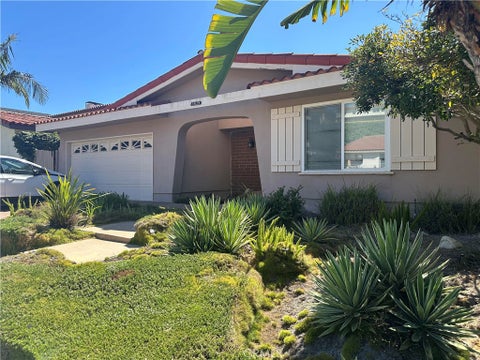 Photo of 29129 Whites Point Drive, Rancho Palos Verdes, CA 90275 (MLS # SB26150920)