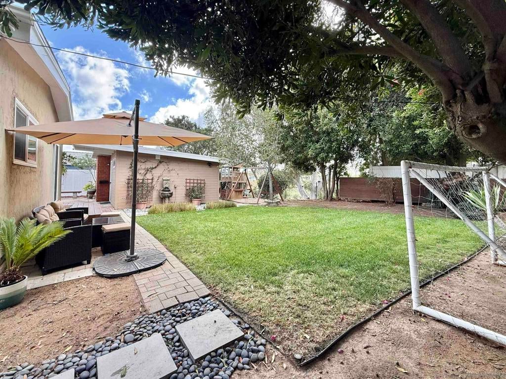8511 Pinecrest Ave