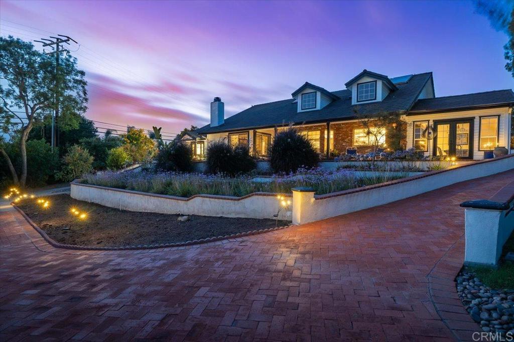 2794 Alta Vista Drive