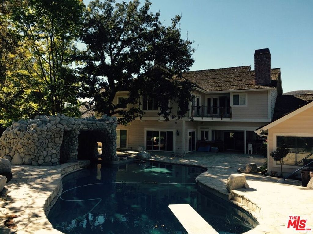 Photo of 1731 Schoolhouse Circle, Thousand Oaks, CA 91362 (MLS # 25551271)