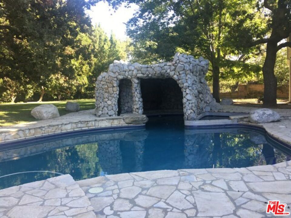 1731 Schoolhouse Circle