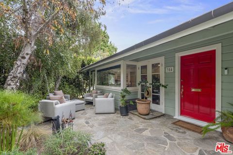 Photo of 354 14th Street, Santa Monica, CA 90402 (MLS # 26653359)