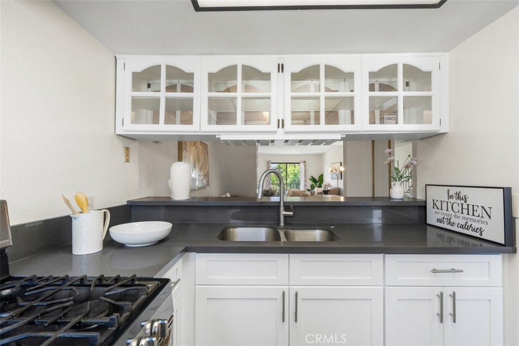 Beautifully Updated Condo in Prime Baldwin Park Location!
Welcome to this excellent 2-bedroom, 2.5-bathroom condo nestled in a desirable neighborhood of Baldwin Park, near the border of Arcadia. This stylish and move-in ready home features a bright and spacious floor plan, central A/C for year-round comfort, and detached 2-car side-by-side garage is right next to the building entrance which add more convenience to it. Enjoy modern updates throughout, including refreshed finishes and fixtures. With low monthly HOA dues and a well-maintained community, this property offers both comfort and value. Conveniently located near shops, schools, dining, and easy freeway access — don’t miss this great opportunity!