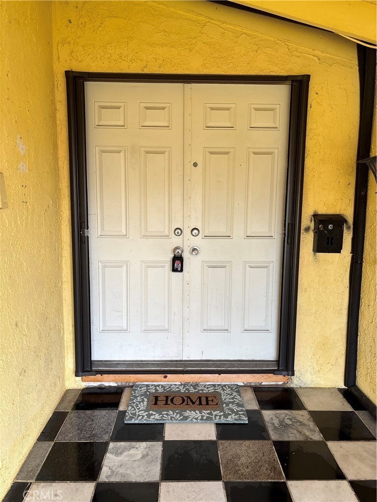 994 E Gladwick St. St, Carson CA 90746