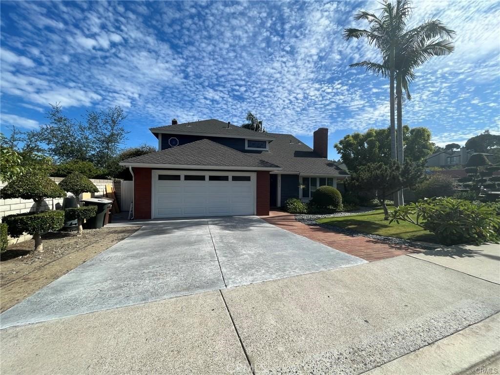 Beautiful 3 bedroom and 2 bathroom home in Dana Point on a large private lot. This home has been highly upgraded with Granite Counter-tops, Stainless steel appliances, recessed lighting and laminate wood flooring throughout. Entering the back yard you have a covered patio along with a huge grass yard for entertaining. Master bedroom features a balcony that allows for great views of Dana Point and beyond. Enjoy a bathroom with dual vanity sinks along with private bath tub. This is a great opportunity to be close to the beach and enjoy all Dana Point has to offer.
