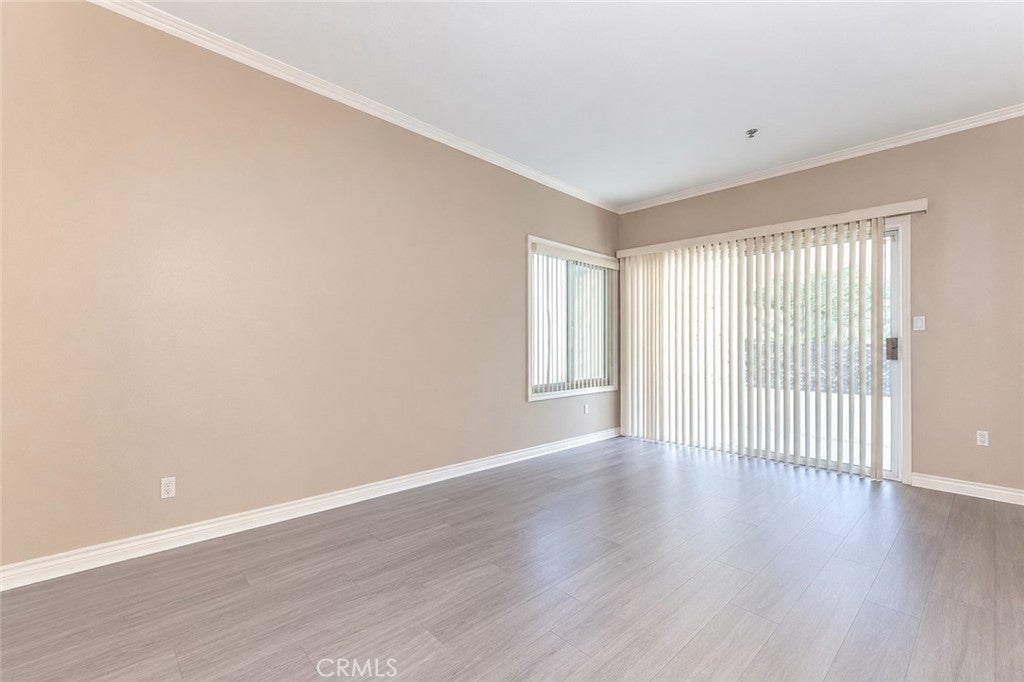 300 N El Molino Avenue 117