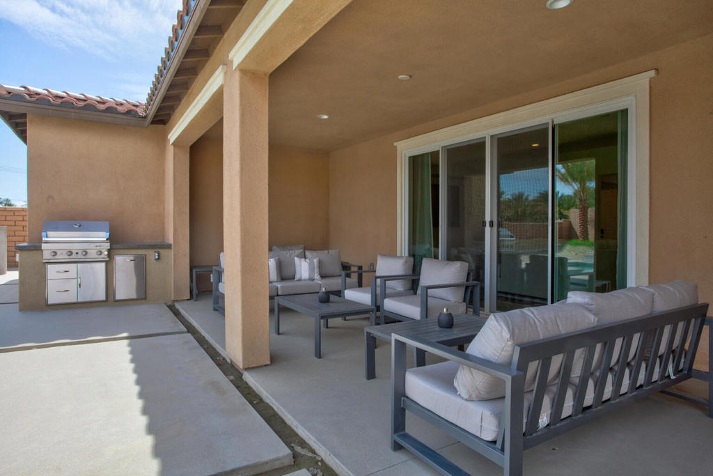 Capistrano at LQ - Residential Lease