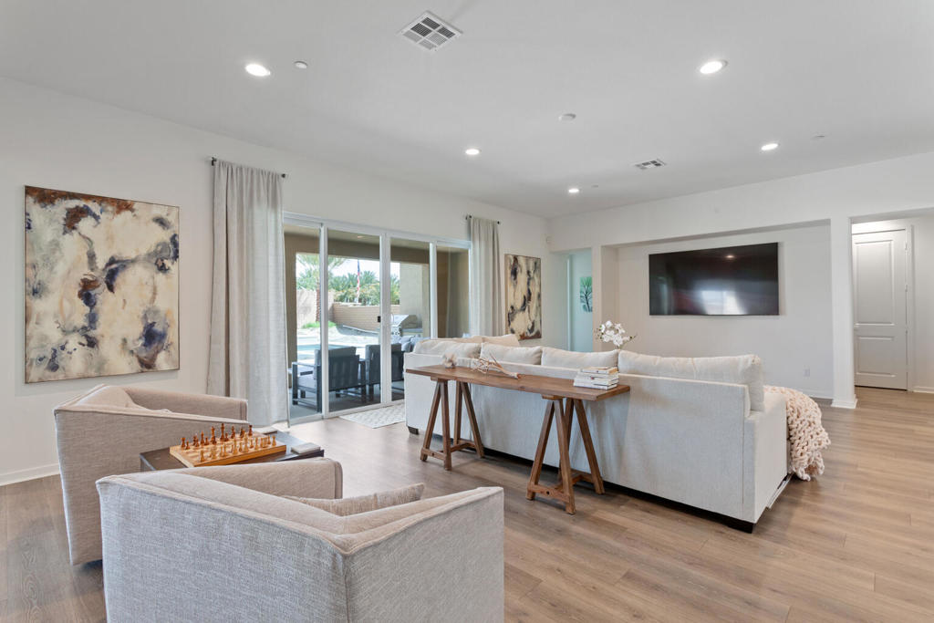 Capistrano at LQ - Residential Lease