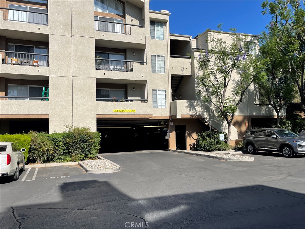 5515 Canoga Avenue 321