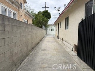 6121 Miles Avenue 2