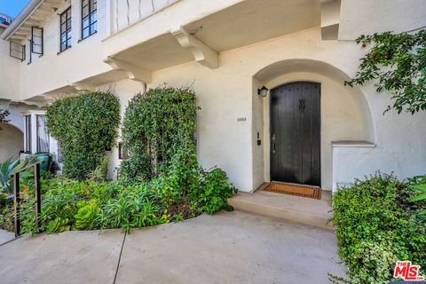 Photo of 10801 LINDBROOK Drive #10805, Los Angeles, CA 90024 (MLS # 26645171)