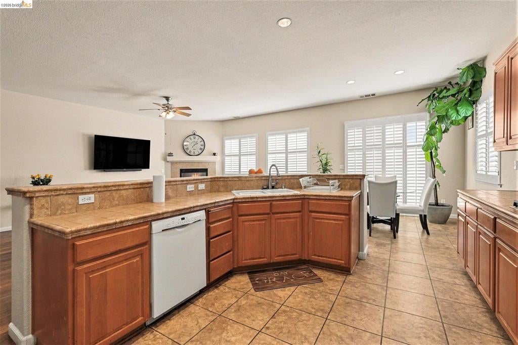 161 Monet Dr