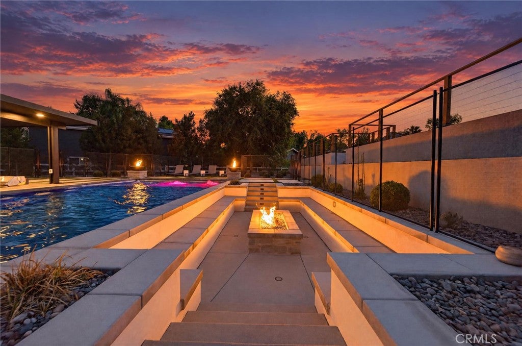 40396 Paseo Del Cielo