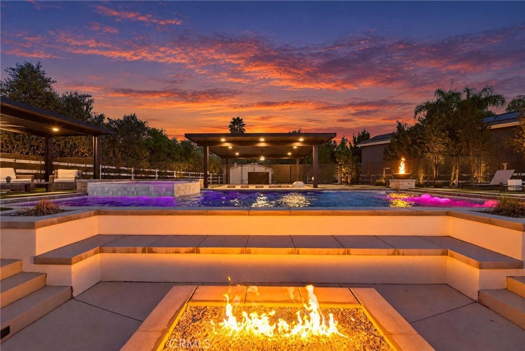 40396 Paseo Del Cielo