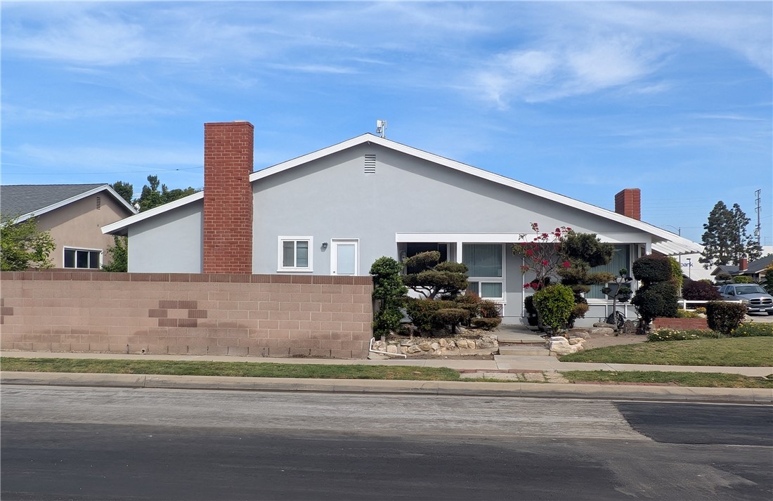 18426 Manhattan Place