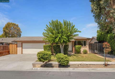 Photo of 3592 Hillsborough Dr DR, Concord, CA 94520 (MLS # 41144455)