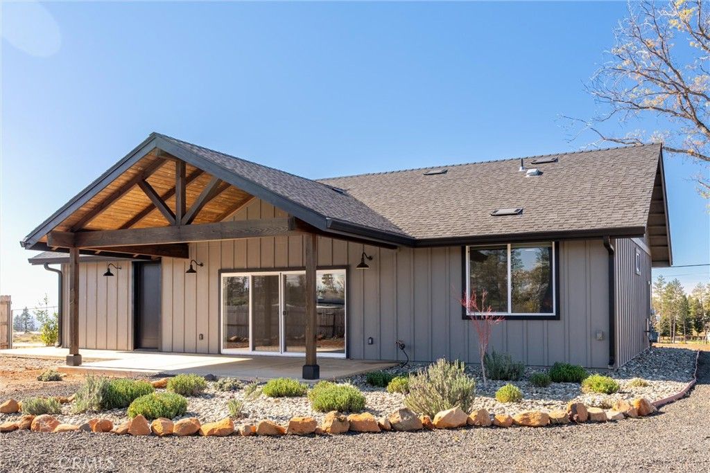 Photo of 5580 Newland Drive, Paradise, CA 95969 (MLS # SN26034051)