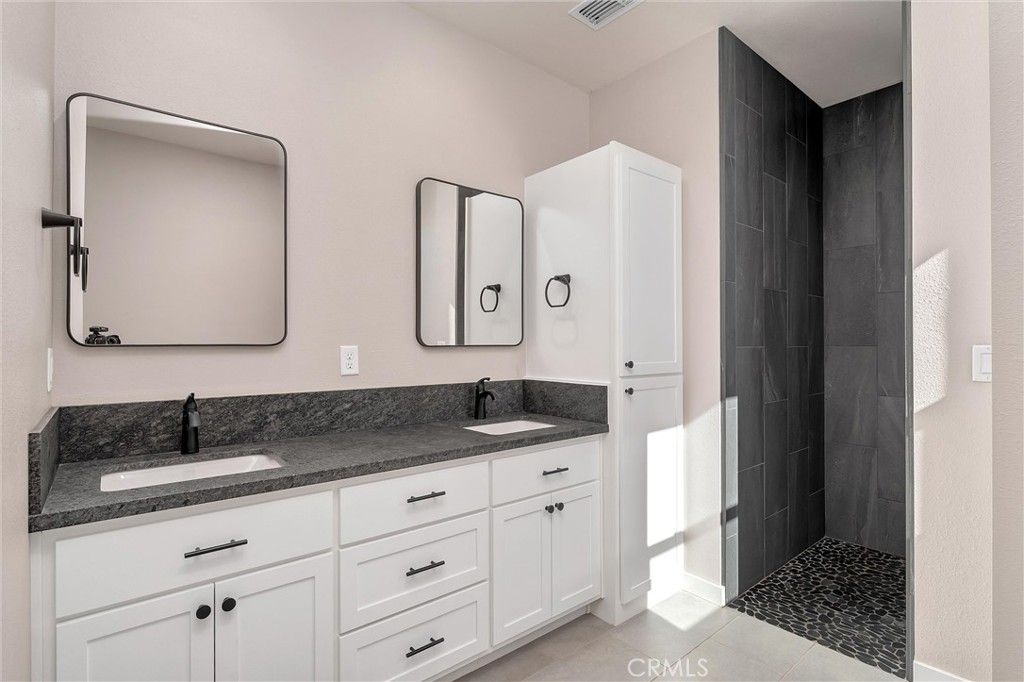 Photo of 5580 Newland Drive, Paradise, CA 95969 (MLS # SN26034051)