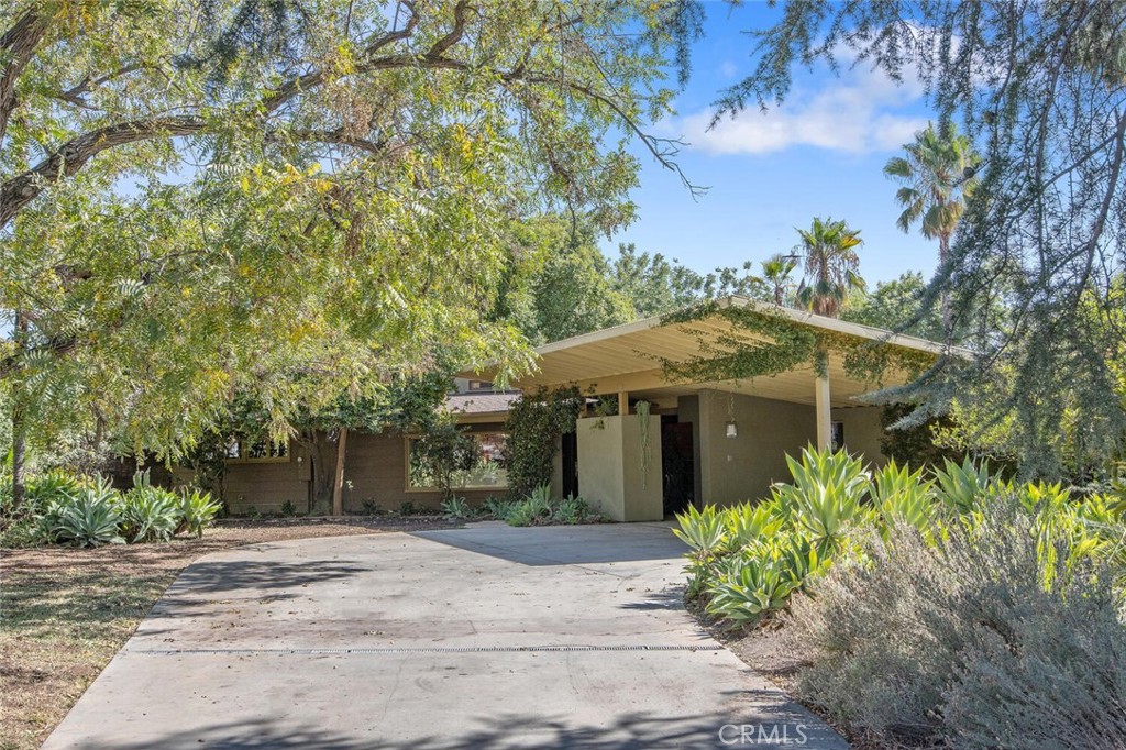 Welcome to this stunning single level mid-century modern residence, set on an large 22,000 sq. ft. lot in one of the most desirable neighborhoods in Northridge. This home features over 2,600 sq. ft. of living space, combining timeless architectural style with modern comforts. Inside you’ll find a spacious and open floor plan featuring five bedrooms, three bathrooms, and a dedicated office. The interior is warm and inviting, with gleaming wood flooring, vaulted beamed ceilings, and abundant natural light throughout. The heart of the home is the bright center-island kitchen, thoughtfully designed with granite countertops, stainless steel built-ins and ample cabinetry-perfect for both everyday living and entertaining. The large formal dining room provides an ideal setting for gatherings, while the generous living room showcases a custom stone fireplace and soaring ceilings, creating a cozy yet sophisticated atmosphere. Step outside to enjoy the California lifestyle in your own private oasis. The backyard boast a sparkling pool, mature landscaping, and endless possibilities for outdoor entertaining. With it’s expansive lot size, there’s ample room for gardens, additional enhancements or a guest house. Combining classic mid-century character with modern amenities, this Northridge gem offers the perfect blend of style, space, and comfort.
Ready to Move in!!!