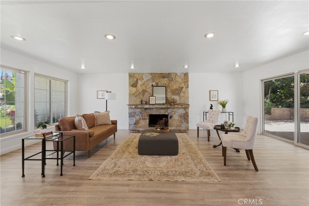 1453 Timberlane
