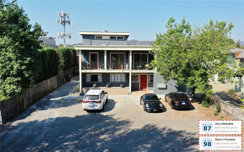 425 N Raymond Avenue