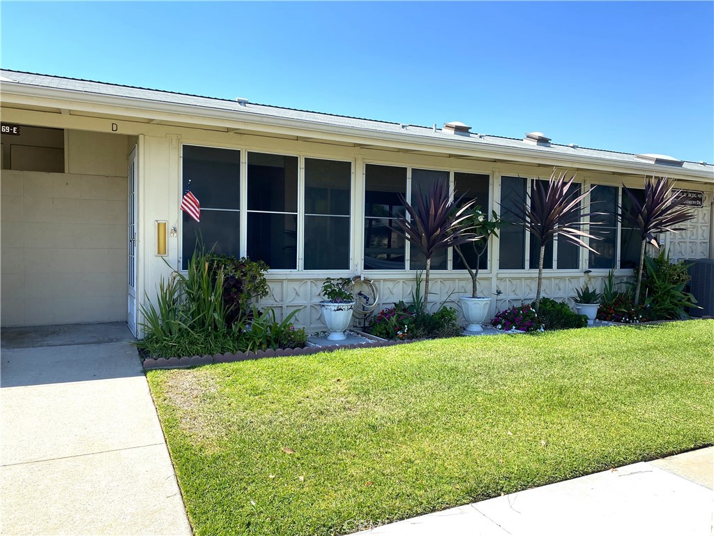 (12-69D)(Carport 134-Space 10) Great drive-up parking unit with greenbelt across the street for open view. This unit features a private enclosed patio with storage room. It has Central A/C and new laminate flooring. Dual pane windows with a slider from the bedroom to enjoy indoor/outdoor living. Southeast facing unit with our wonderful sea breezes.
SENIOR COMMUNITY OFFERS THE FOLLOWING AMENITIES: 9 Hole Golf Course, Swimming Pool, Jacuzzi, Gym, Table Tennis, Shuffleboard, Billiards, Pickle Ball and Bocce Ball courts. Amphitheater, 6 Club houses featuring: Exercise Gym, Art Room, Sewing, Crafts, Woodshops, Lapidary, Pool tables; Over 200 Clubs, LWSB is a Security-Guard-Gated Community. Also, Library, Friends of Library Bookstore, Credit Union, Health Care Center, Pharmacy), Post Office and Café.