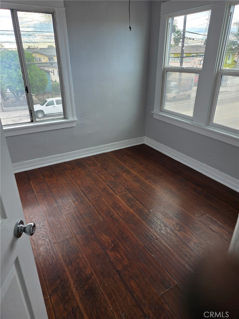 1527 E 92nd