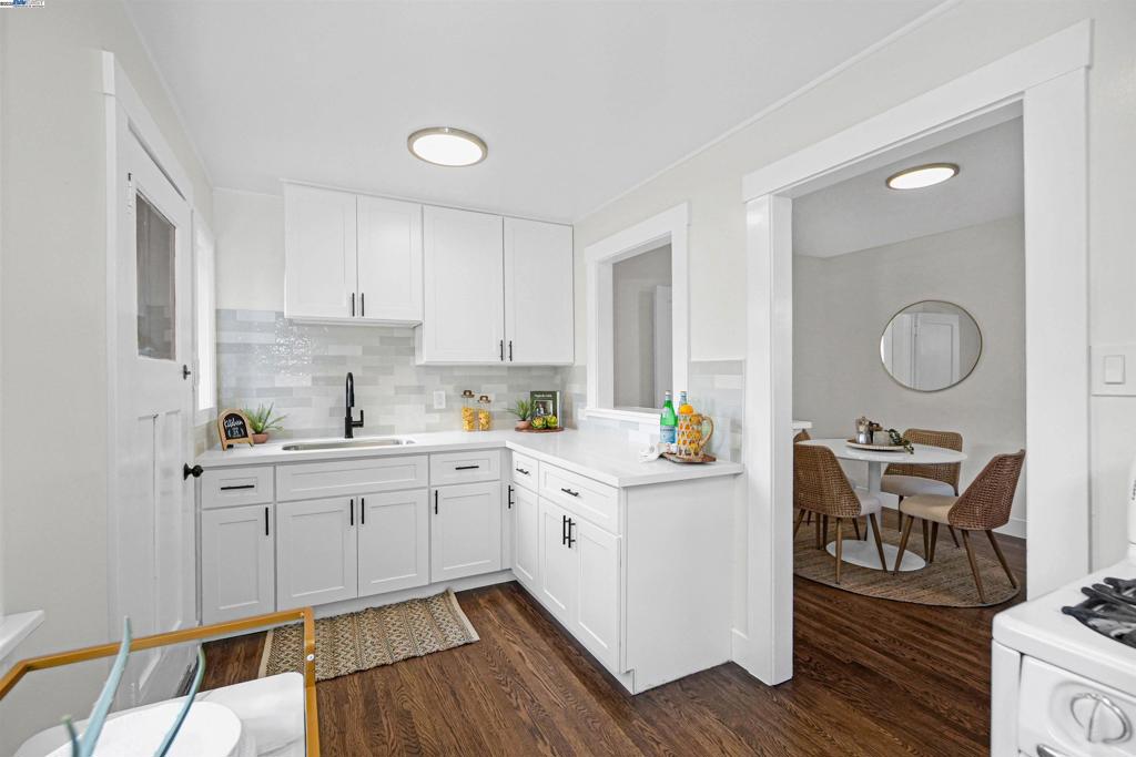 UPPER LAUREL - Residential