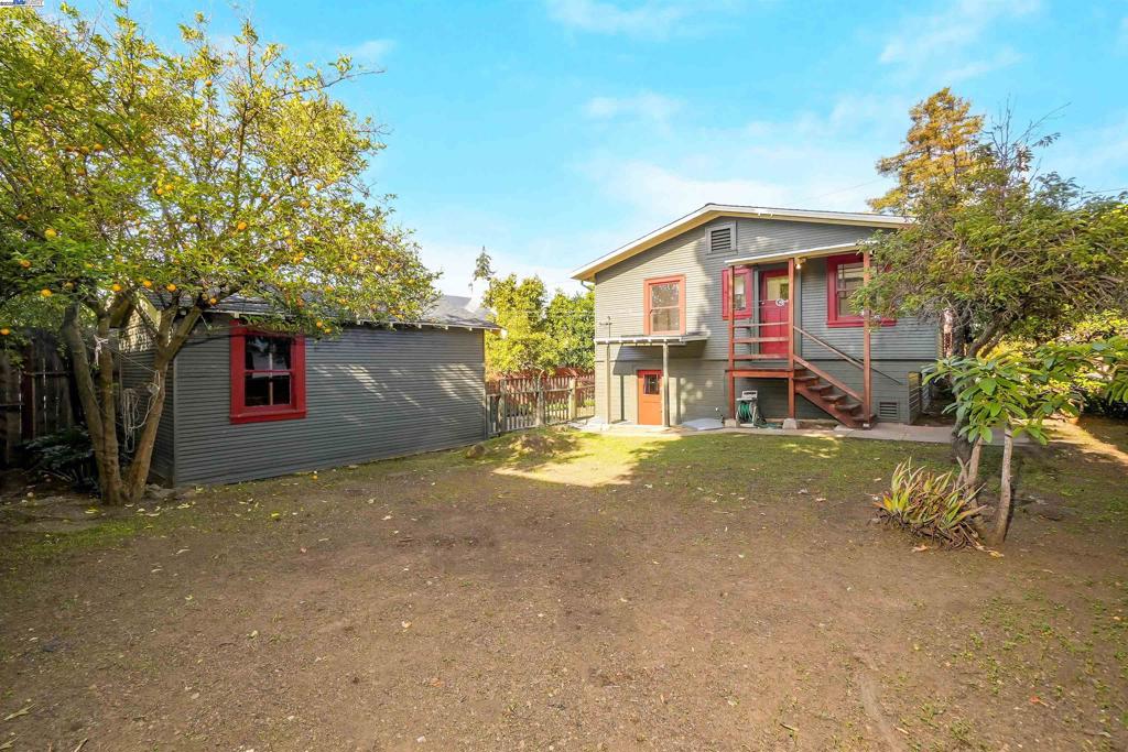 UPPER LAUREL - Residential