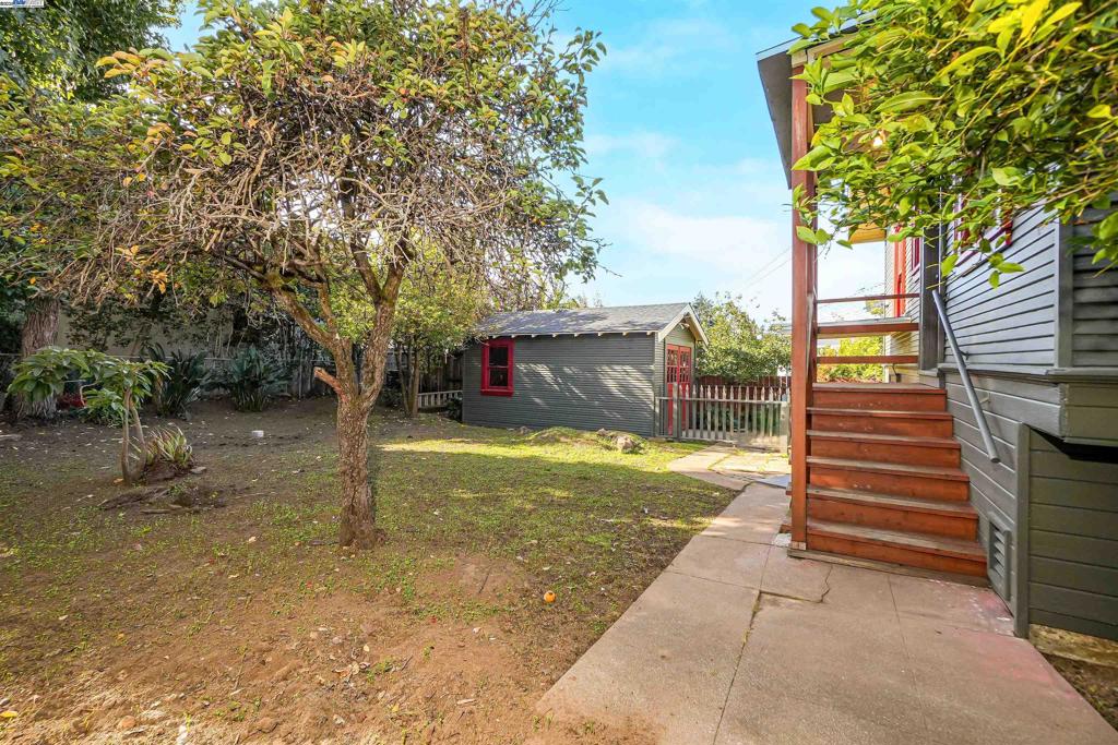 UPPER LAUREL - Residential