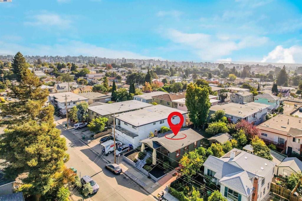 UPPER LAUREL - Residential