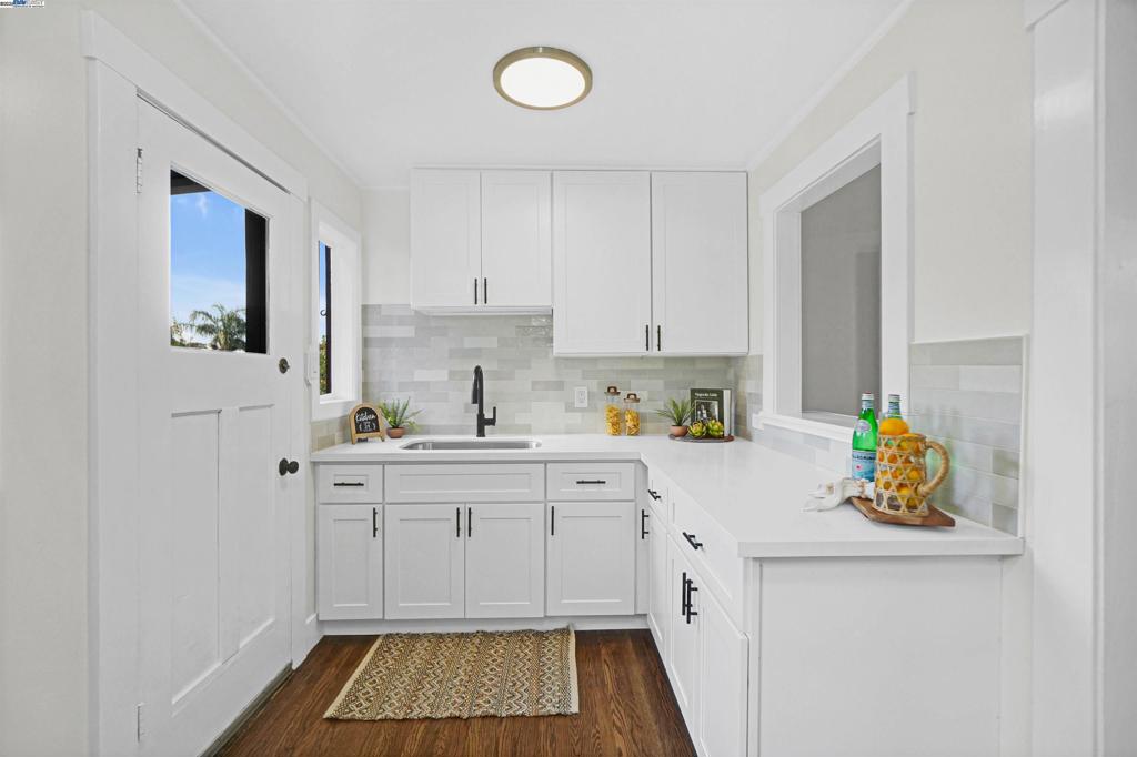 UPPER LAUREL - Residential