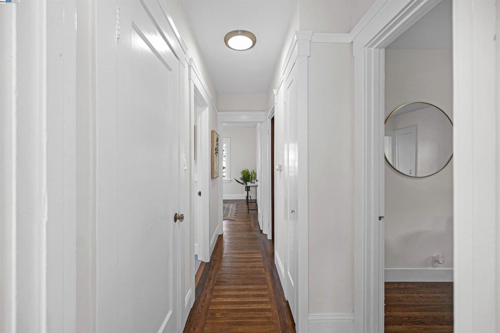 UPPER LAUREL - Residential