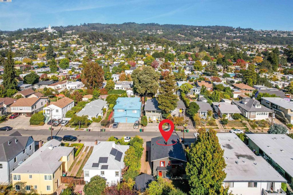 UPPER LAUREL - Residential