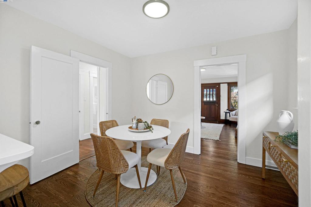 UPPER LAUREL - Residential