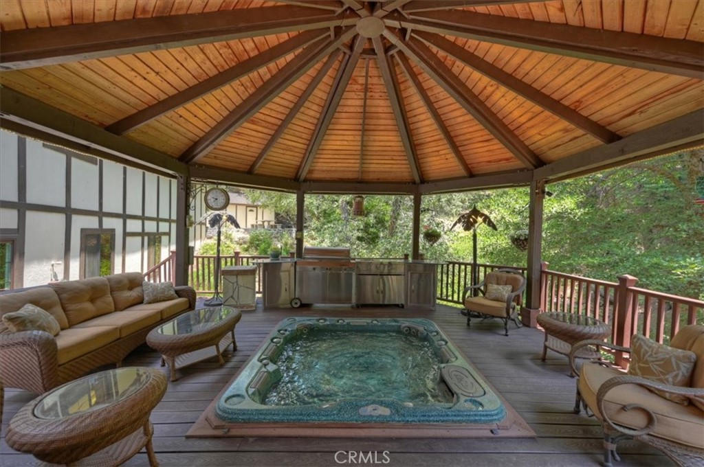 Forested Oasis on 3 Private Acres. Discover an extraordinary custom m – image 26
