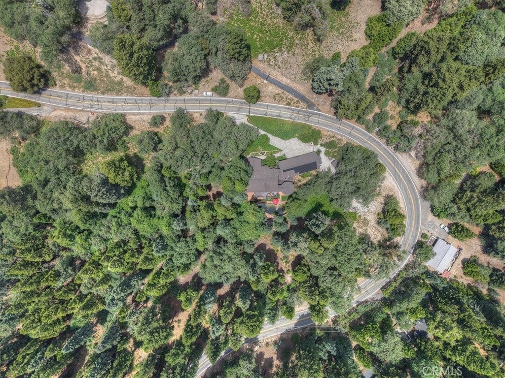 Forested Oasis on 3 Private Acres. Discover an extraordinary custom m – image 66