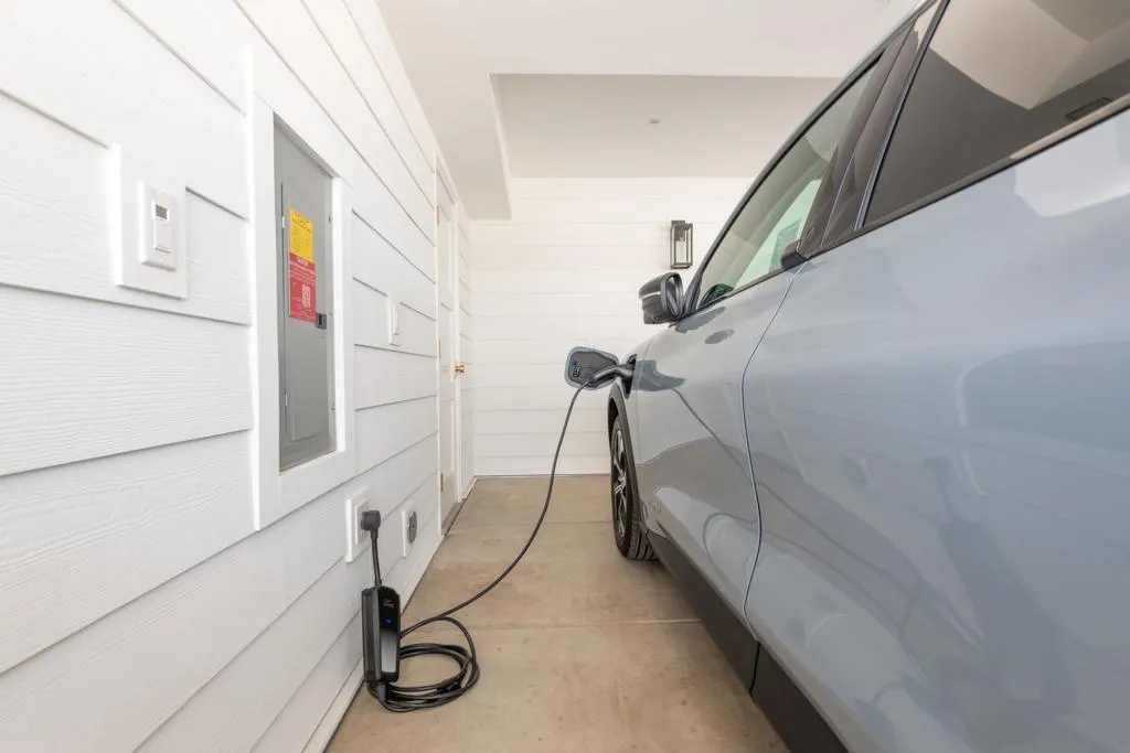 Coronado, California 92118, United States, 3 Bedrooms Bedrooms, ,4 BathroomsBathrooms,Residential,Active,159295