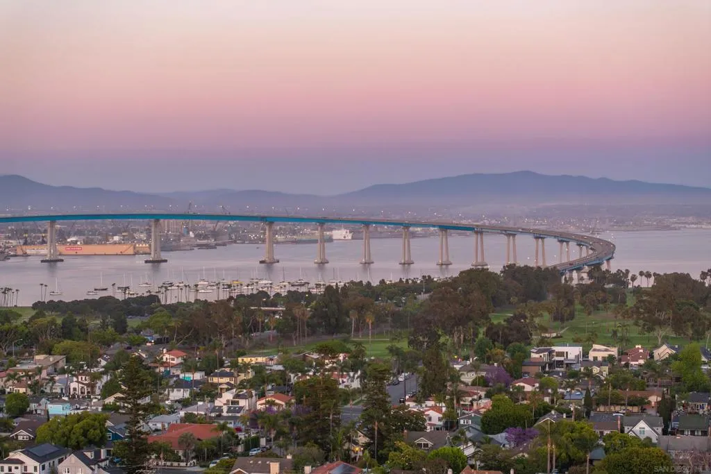 Coronado, California 92118, United States, 3 Bedrooms Bedrooms, ,4 BathroomsBathrooms,Residential,Active,159295